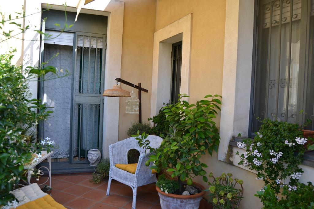 B&B Velardi Viagrande Exterior photo